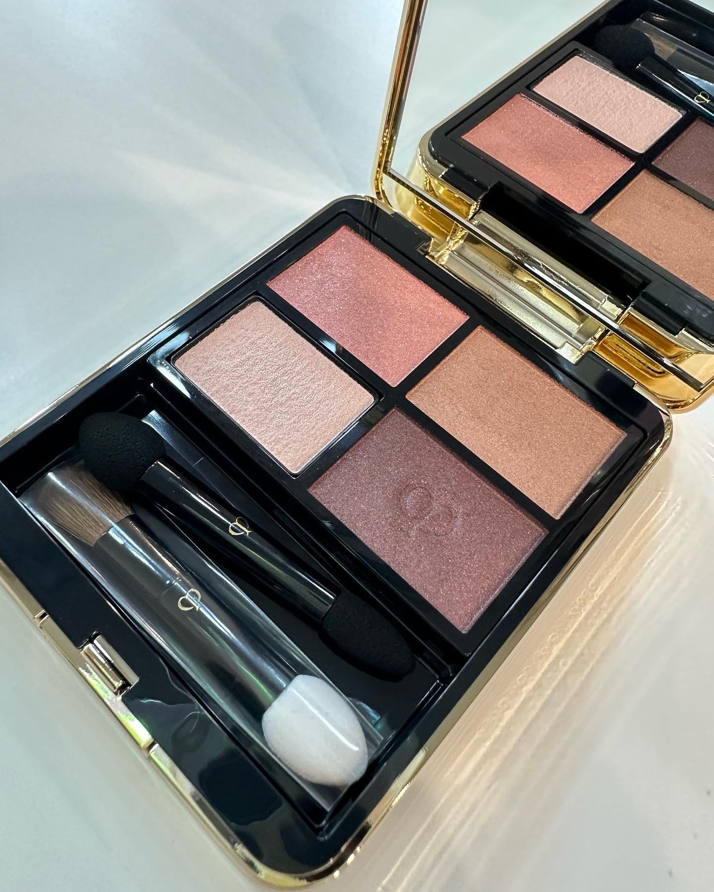 オンブルクルールクアドリ/クレ・ド・ポー ボーテ/アイシャドウパレットを使ったクチコミ(4枚目)