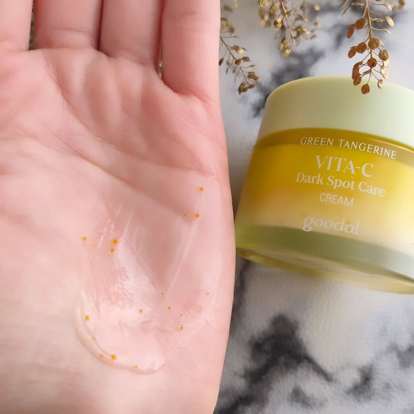 グリーンタンジェリン ビタC ダークスポットケアセラム/goodal/美容液を使ったクチコミ(9枚目)