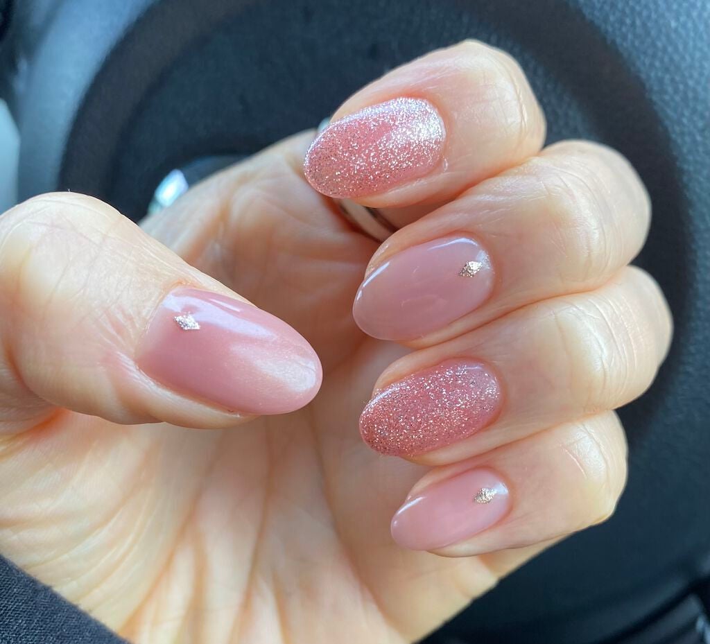 たらちゃん☆follow back100 on LIPS 「ネイル変えてきたー(^^)やっぱり実物に近いのは車内で撮った最..」(6枚目)