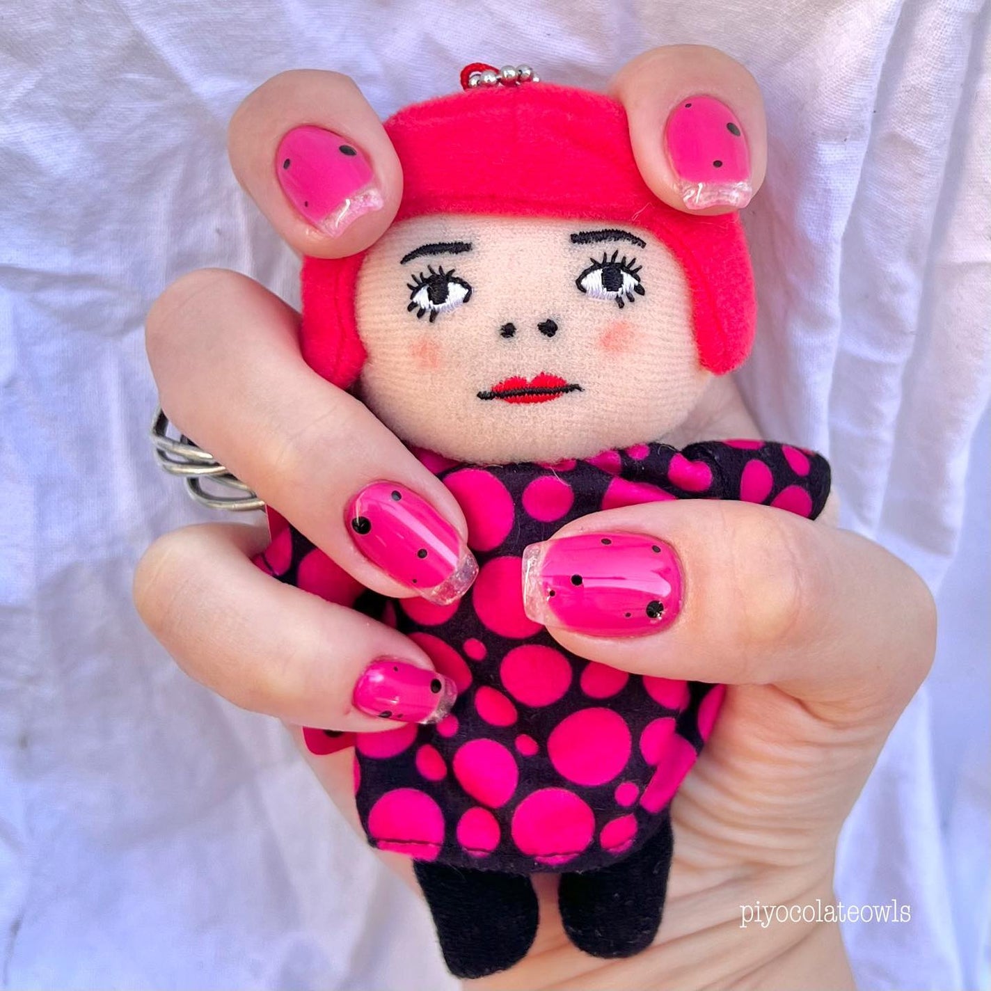 ぴよこれいと あうるす on LIPS 「大好きな草間彌生さんをイメージしたネイル。今年初めてのマイネイ..」(4枚目)