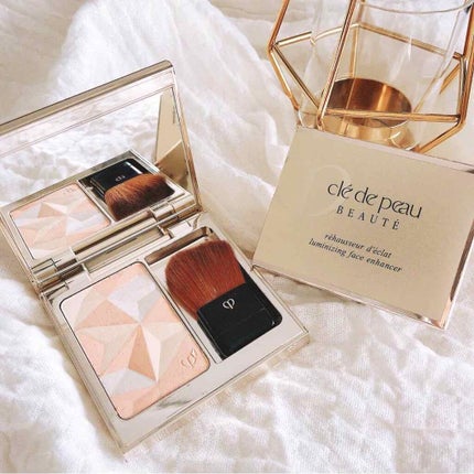 クレ・ド・ポー ボーテ レオスールデクラ/クレ・ド・ポー ボーテ/パウダーハイライトを使ったクチコミ(1枚目)