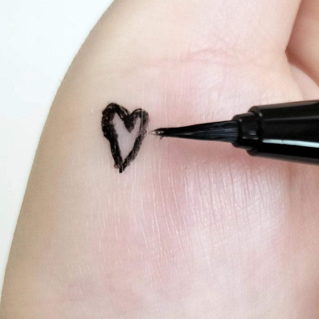 スーパーシャープライナーEX3.0/KATE/リキッドアイライナーを使ったクチコミ(2枚目)