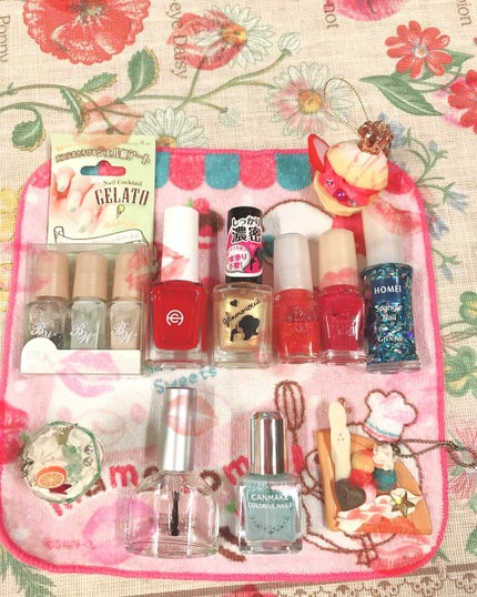 カラフルネイルズ ベースコート/キャンメイク/ネイルトップコートを使ったクチコミ(2枚目)