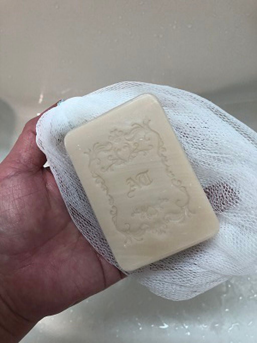 薔薇はちみつ石鹸/麗凍化粧品/洗顔石鹸を使ったクチコミ(2枚目)