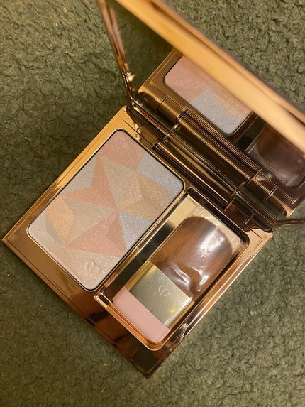 クレ・ド・ポー ボーテ レオスールデクラ/クレ・ド・ポー ボーテ/パウダーハイライトを使ったクチコミ(2枚目)