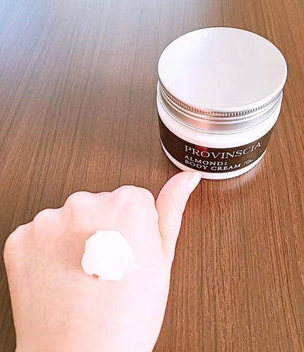 プロバンシア フレグランスボディクリーム アーモンドの香り/ペリカン石鹸/ボディクリームを使ったクチコミ(2枚目)