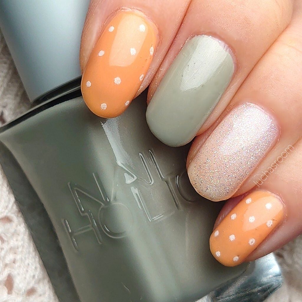 カラフルネイルズ/キャンメイク/マニキュアを使ったクチコミ(5枚目)