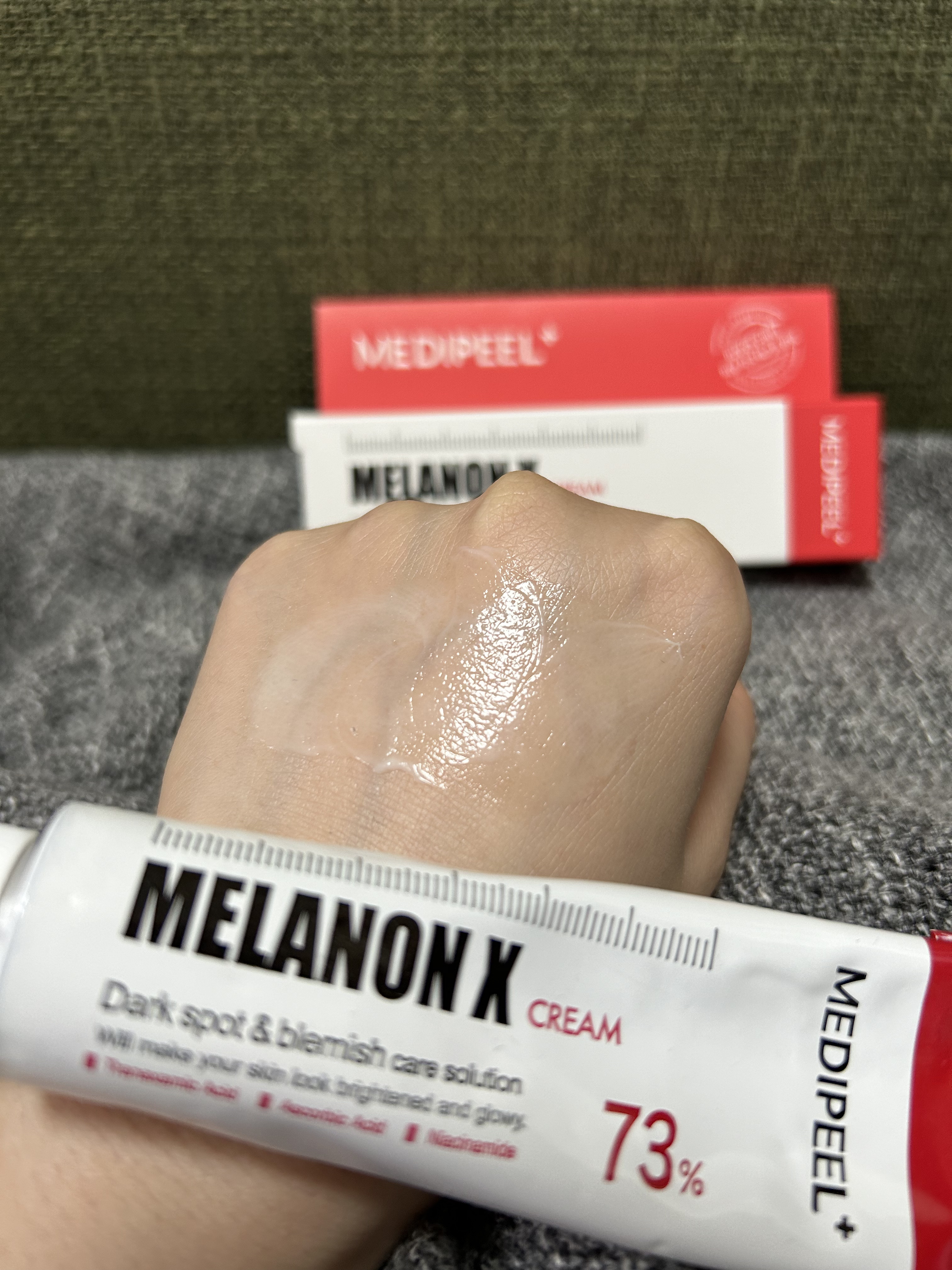 MEDIPEEL  メラノンクリームのクチコミ「MEDIPEEL
メラノンクリーム

半分くらいほど使いましたのでレビューを。

シミケアとい.....」（3枚目）