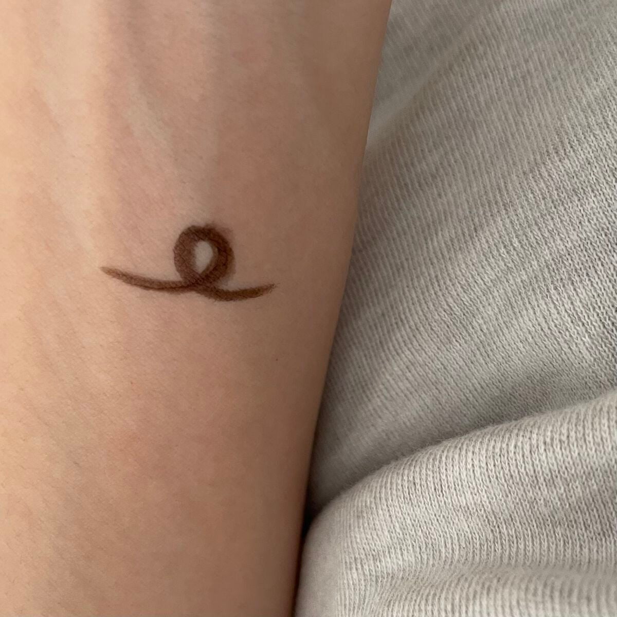 「密着アイライナー」ショート筆リキッド/デジャヴュ/リキッドアイライナーを使ったクチコミ(2枚目)