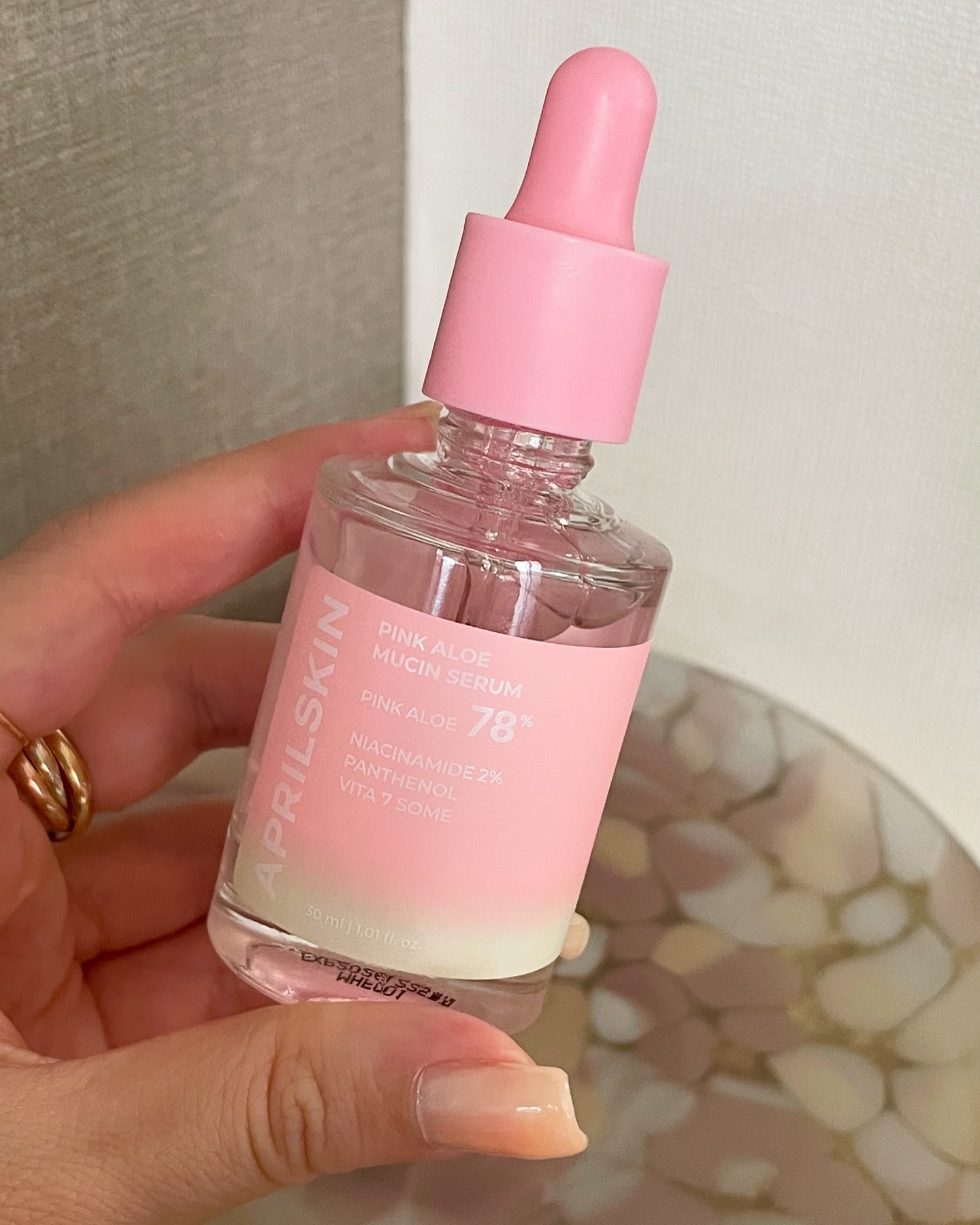 ピンクアロエムチンセラム/APRILSKIN/美容液を使ったクチコミ（1枚目）