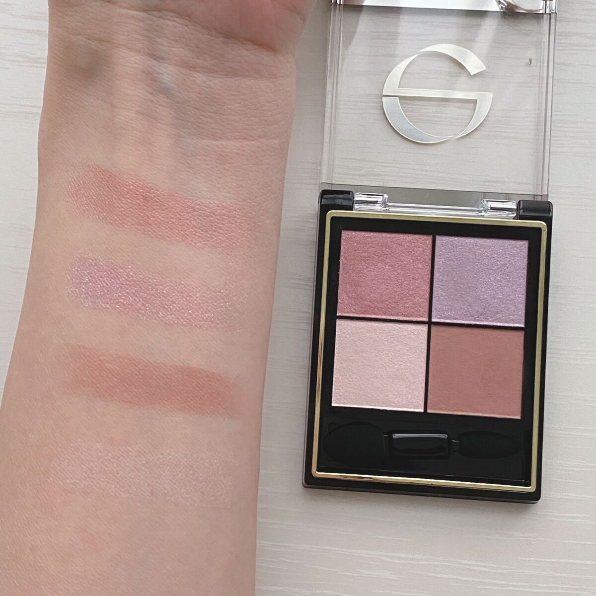 リアルクローズシャドウ/excel/アイシャドウパレットを使ったクチコミ(2枚目)