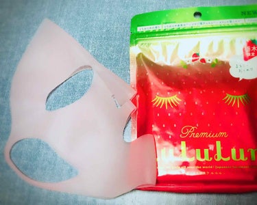 GWのお土産でルルルンのご当地フェイスマスクをもらったので使ってみました🙋
実はルルルンのフェイスマスク自体初めて使ったのですが、ちょうどいいシートの厚みと液の量꒰ ｡•ω•｡ ꒱
使用後の保湿力が素晴