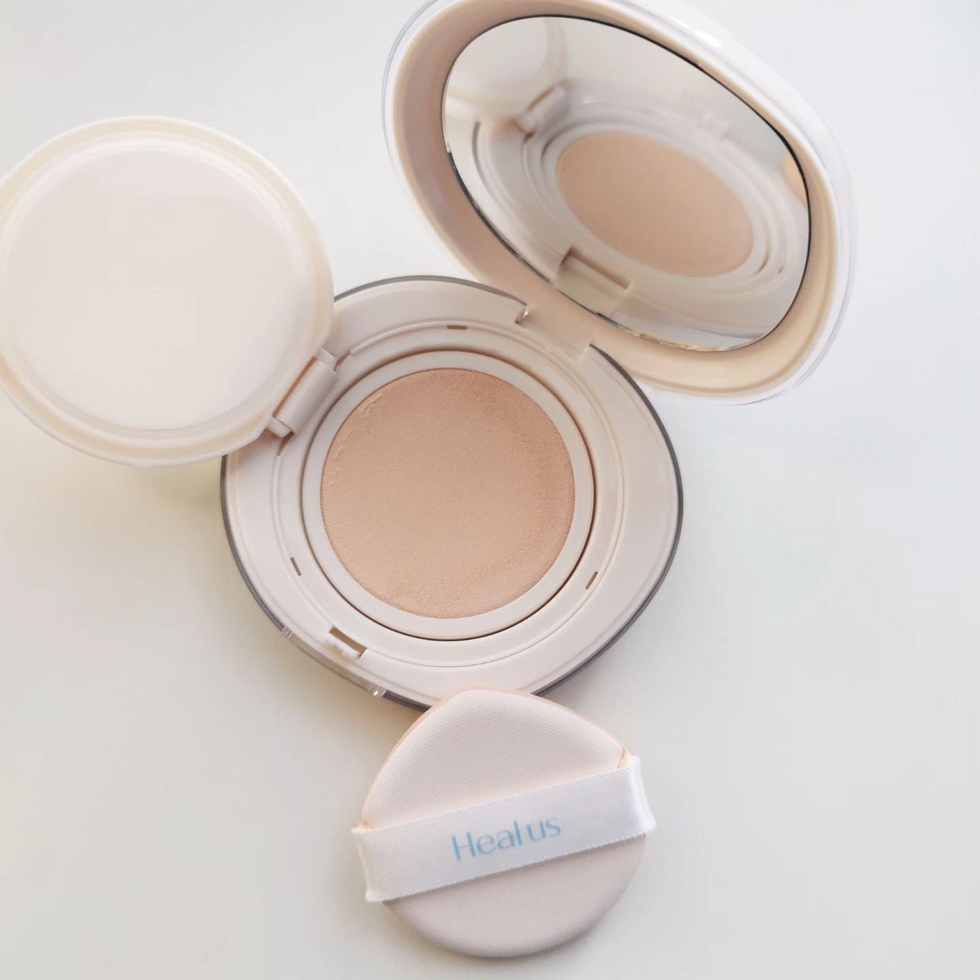 ブリージンググロークッション/Healus/クッションファンデーションを使ったクチコミ(3枚目)