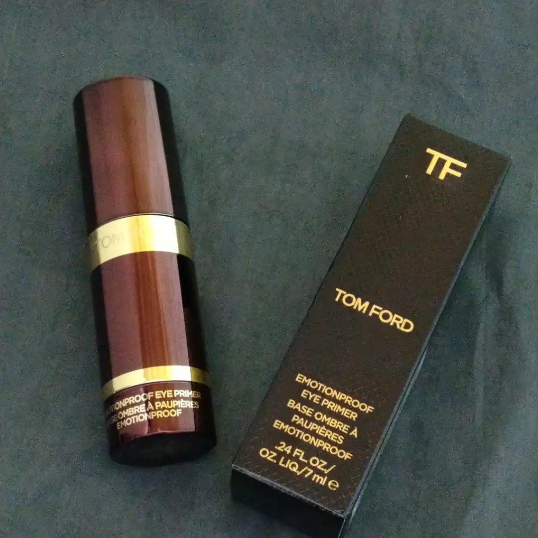 エモーションプルーフ アイ プライマー/TOM FORD BEAUTY/アイシャドウベースを使ったクチコミ（1枚目）