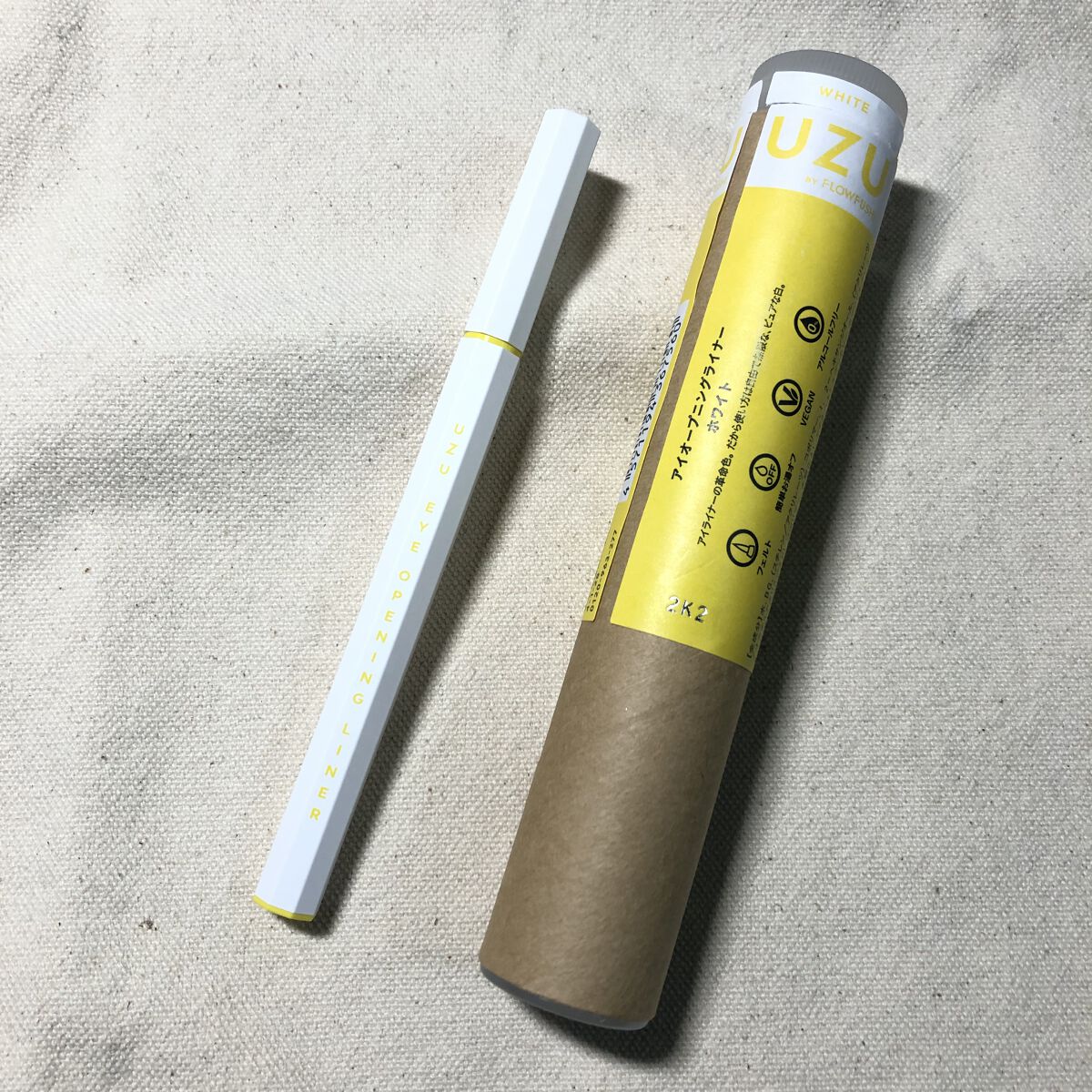 EYE OPENING LINER ホワイト/UZU BY FLOWFUSHI/アイライナーを使ったクチコミ（1枚目）