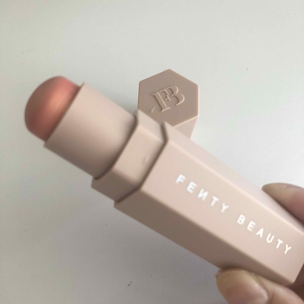 Match Stix/FENTY BEAUTY BY RIHANNA/その他ファンデーションを使ったクチコミ(1枚目)