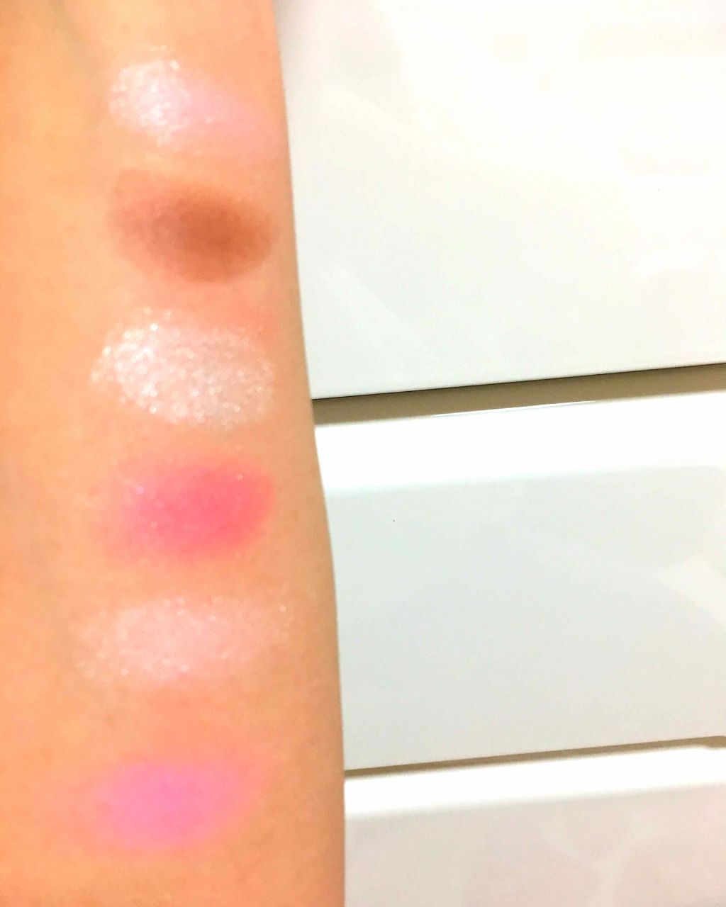 ツーカラー アイシャドウ ラメシリーズ/CEZANNE/アイシャドウパレットを使ったクチコミ(2枚目)