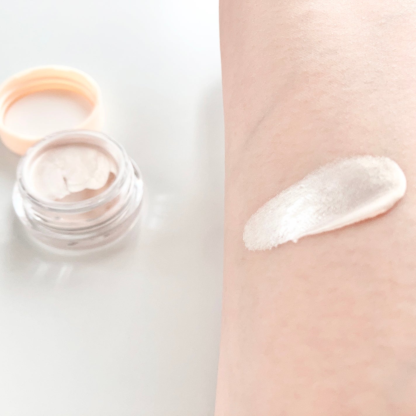 ジューシーパン グロッシージェリーハイライター/A’pieu/クリームハイライトを使ったクチコミ(4枚目)