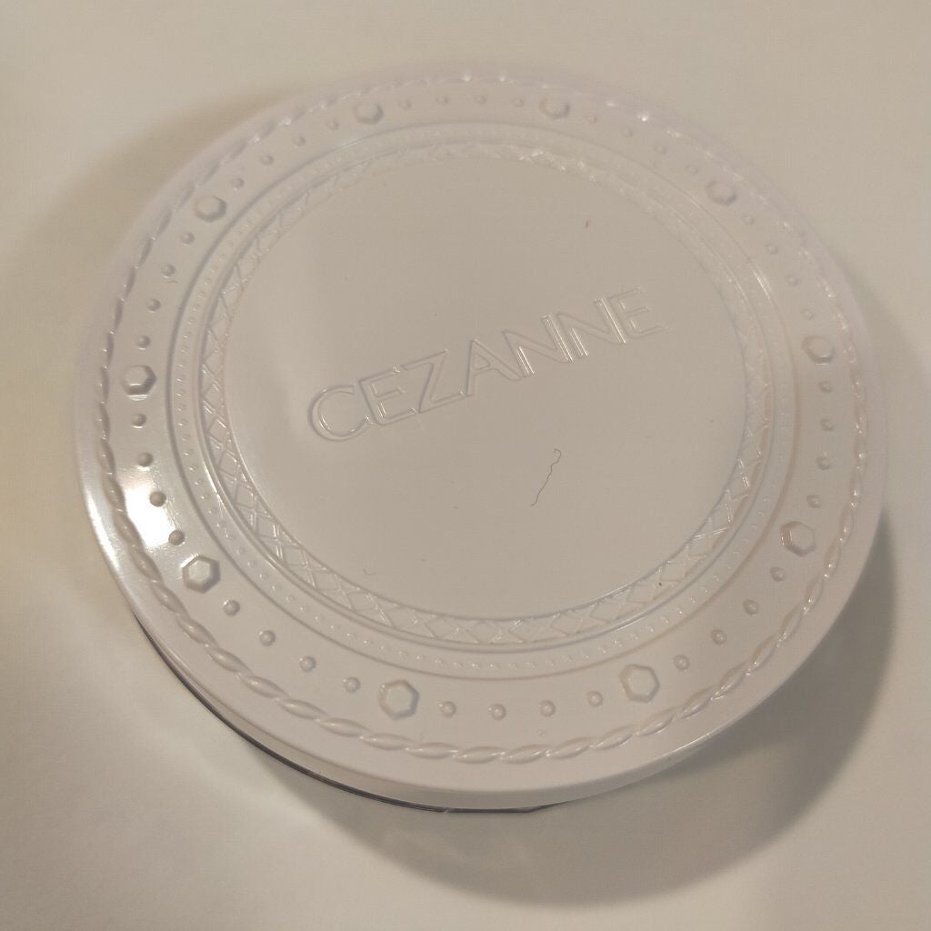UVクリアフェイスパウダー/CEZANNE/プレストパウダーを使ったクチコミ(2枚目)