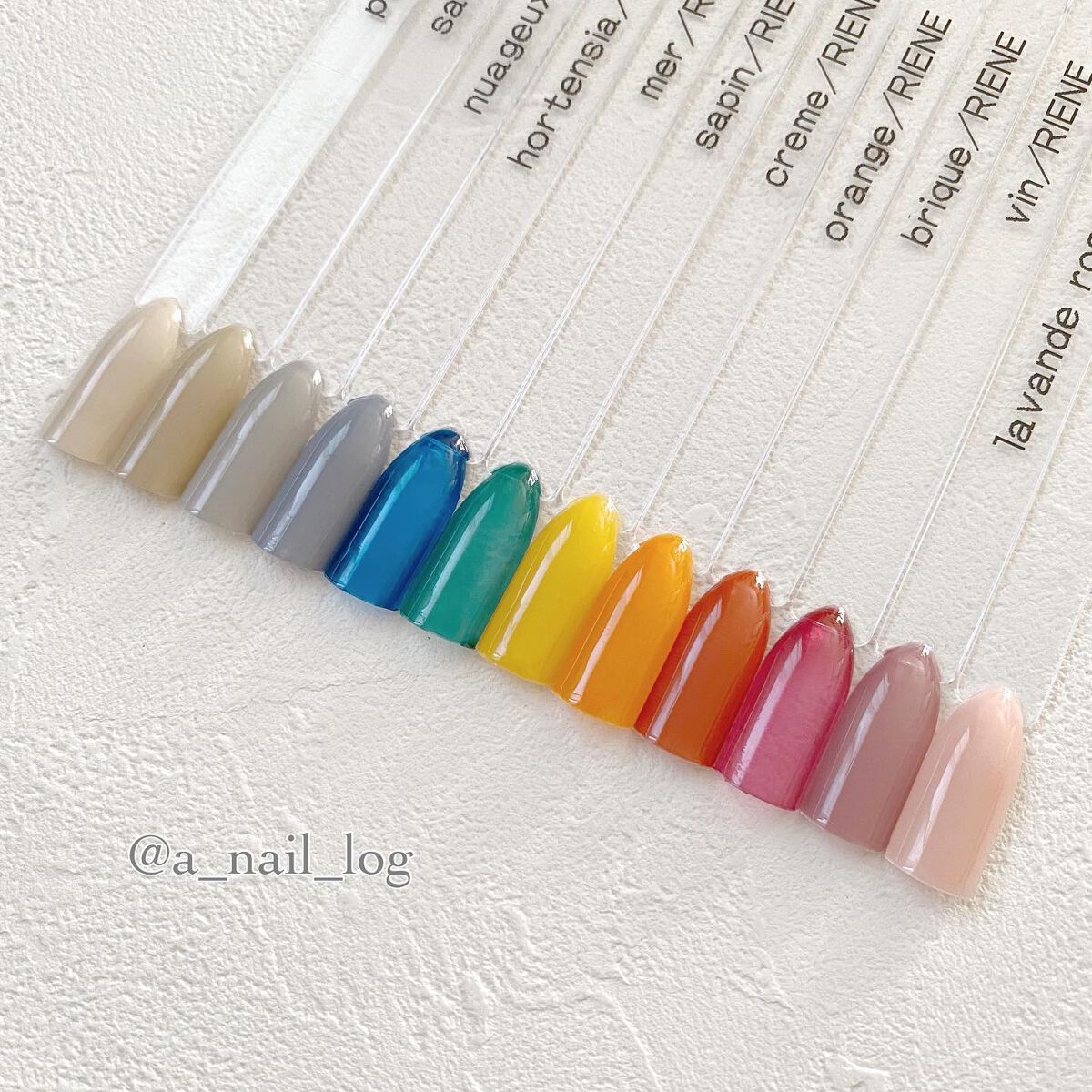 アクアマニキュア nuageux/RIENE/マニキュアを使ったクチコミ（3枚目）