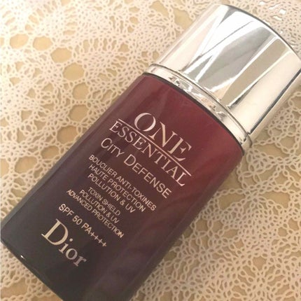 試してみた】Dior ワン エッセンシャル シティ ディフェンス 50 試してみた】Dior ワン エッセンシャル シティ ディフェンス 50