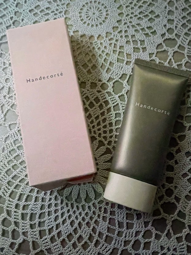 ハンデコルテ/キユートピア/ネック・デコルテケアを使ったクチコミ（3枚目）