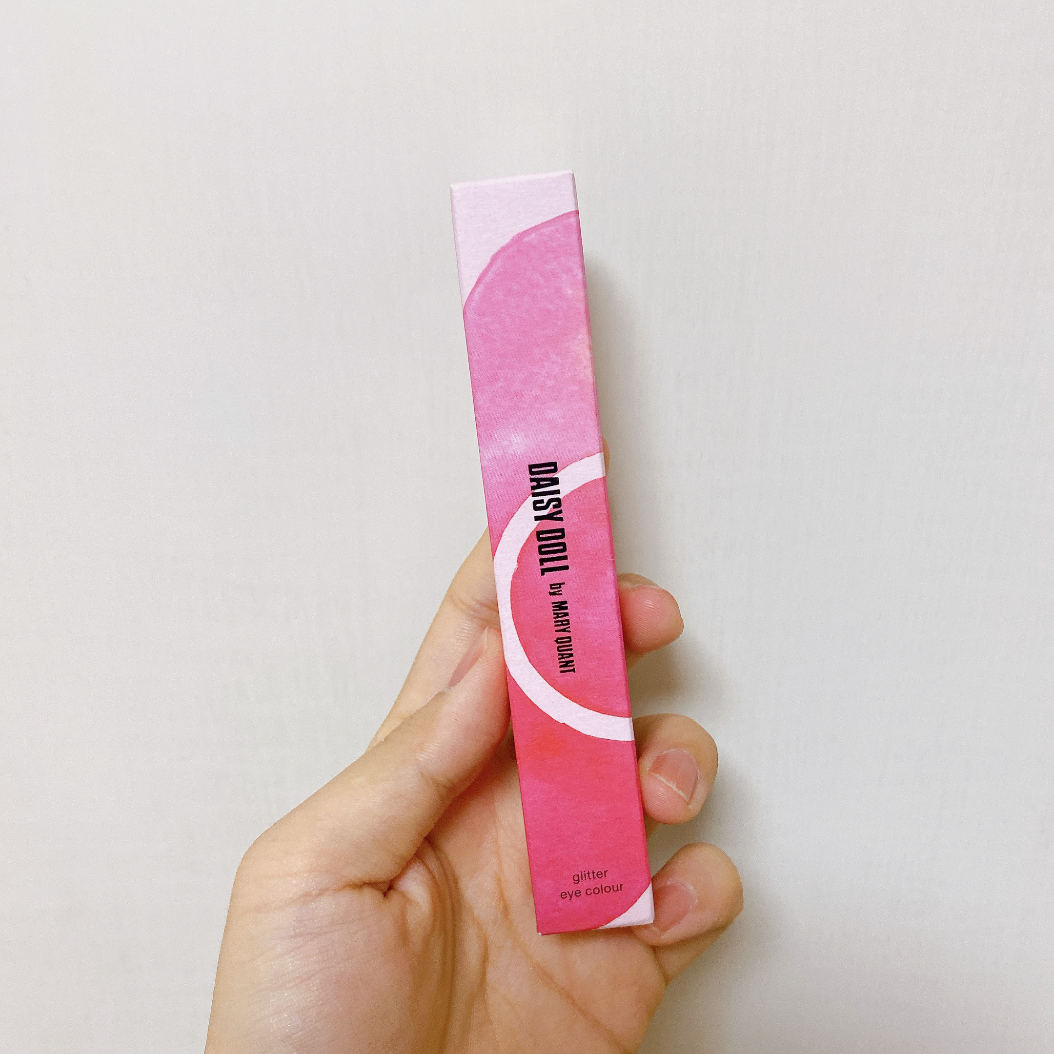 グリッター アイカラー GD-01 シャンパンゴールド/DAISY DOLL by MARY QUANT/リキッドアイシャドウを使ったクチコミ（3枚目）