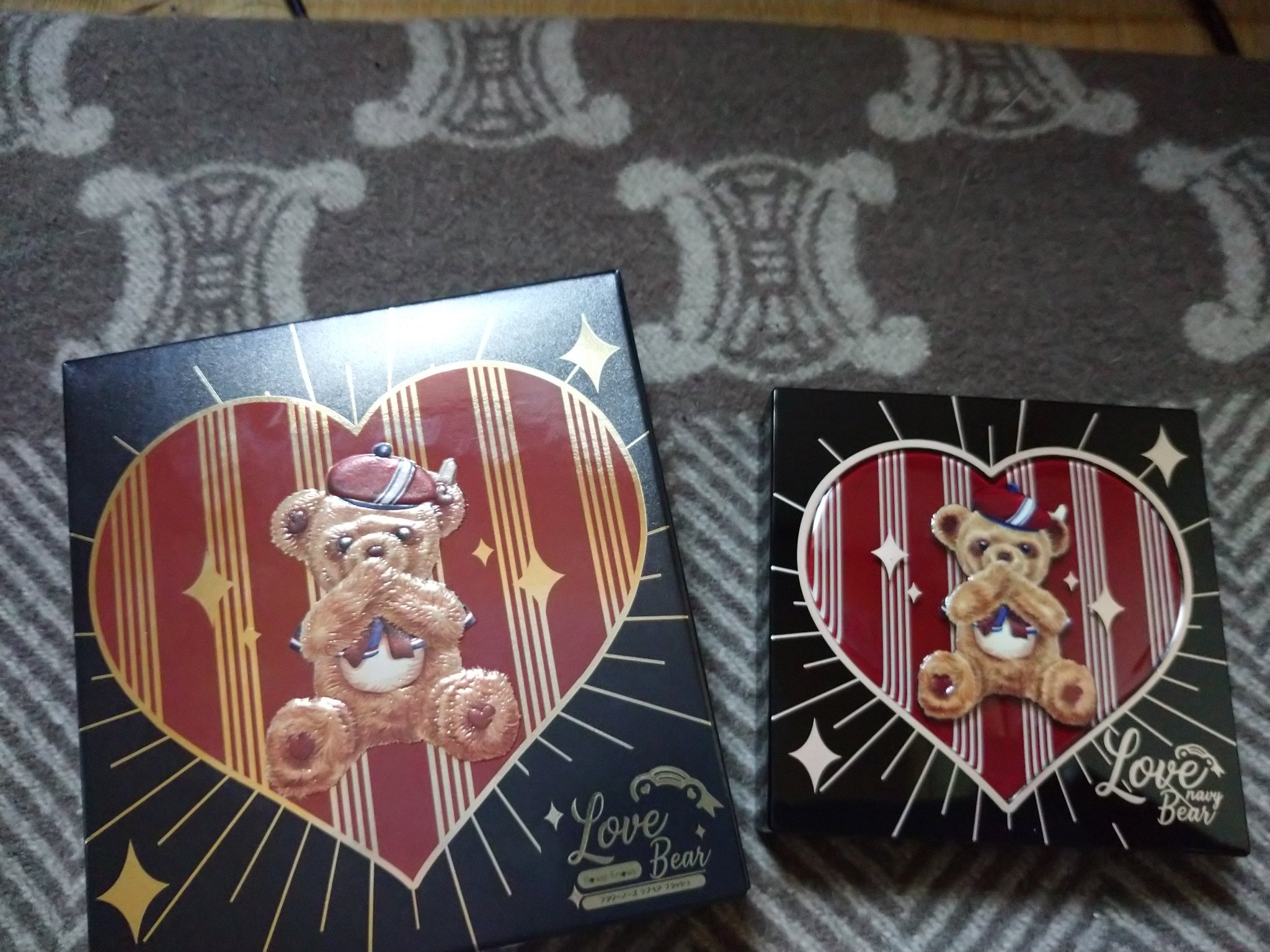 Love Bear ブラッシュ ヘーゼルナッツチョコレート/FlowerKnows/パウダーチークを使ったクチコミ（2枚目）