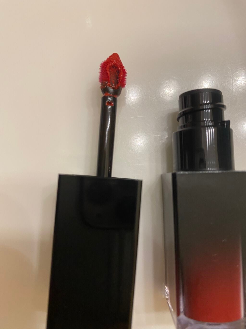 ルージュ アンリミテッド リキッド ラッカー/shu uemura/口紅を使ったクチコミ(2枚目)
