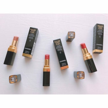 リップ好きでたくさん集めちゃう💄
その中でも、リップと言えばCHANELっていうくらいCHANELのリップは何本も持ってる♡
ルージュココフラッシュ はツヤツヤで大好き♡

中でも好きなのは
56 MO