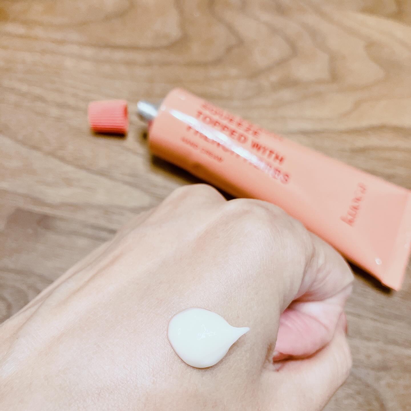 ワイルドピーチ ハンドクリーム/KUOCA/ハンドクリームを使ったクチコミ（2枚目）