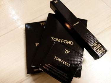 エモーションプルーフアイカラー 04 ブリュットロゼ/TOM FORD BEAUTY/ジェル・クリームアイシャドウを使ったクチコミ（1枚目）