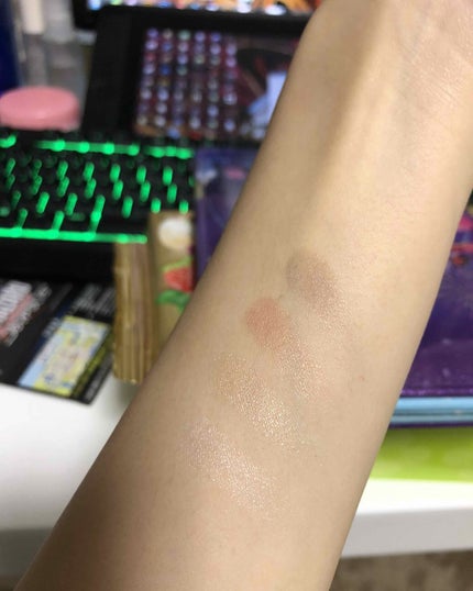 リアルクローズシャドウ/excel/アイシャドウパレットを使ったクチコミ(3枚目)