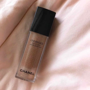 【CHANEL  レ ベージュ オー ドゥ タン】

間違いなくこの夏の私的ベストコスメ🌟

水分75%含まれているだけあって
艶々なお肌を手に入れられるうえ

シャネルならではのきめ細かさとか
タッチ