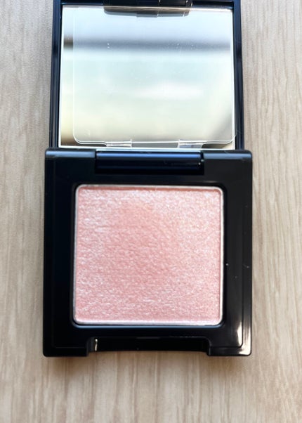 ラズル アイカラー/エレガンス ラズル /単色アイシャドウを使ったクチコミ(1枚目)