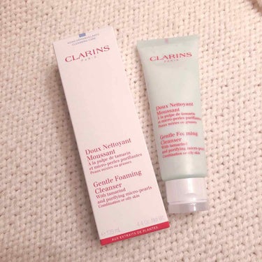 CLARINS ジェントル フォーミング クレンザー コンビネーション／オイリーのクチコミ「ちょっと浮気してみました💓笑


こんばんは＼(^o^)／
最近、夜勤が多すぎて生活習慣が乱れ.....」（1枚目）