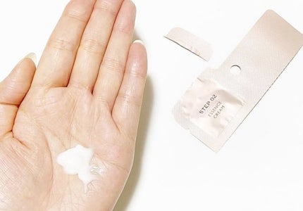 ルミナスマスク   (ケアクリーム付き) /cerXcer/シートマスク・パックを使ったクチコミ(4枚目)