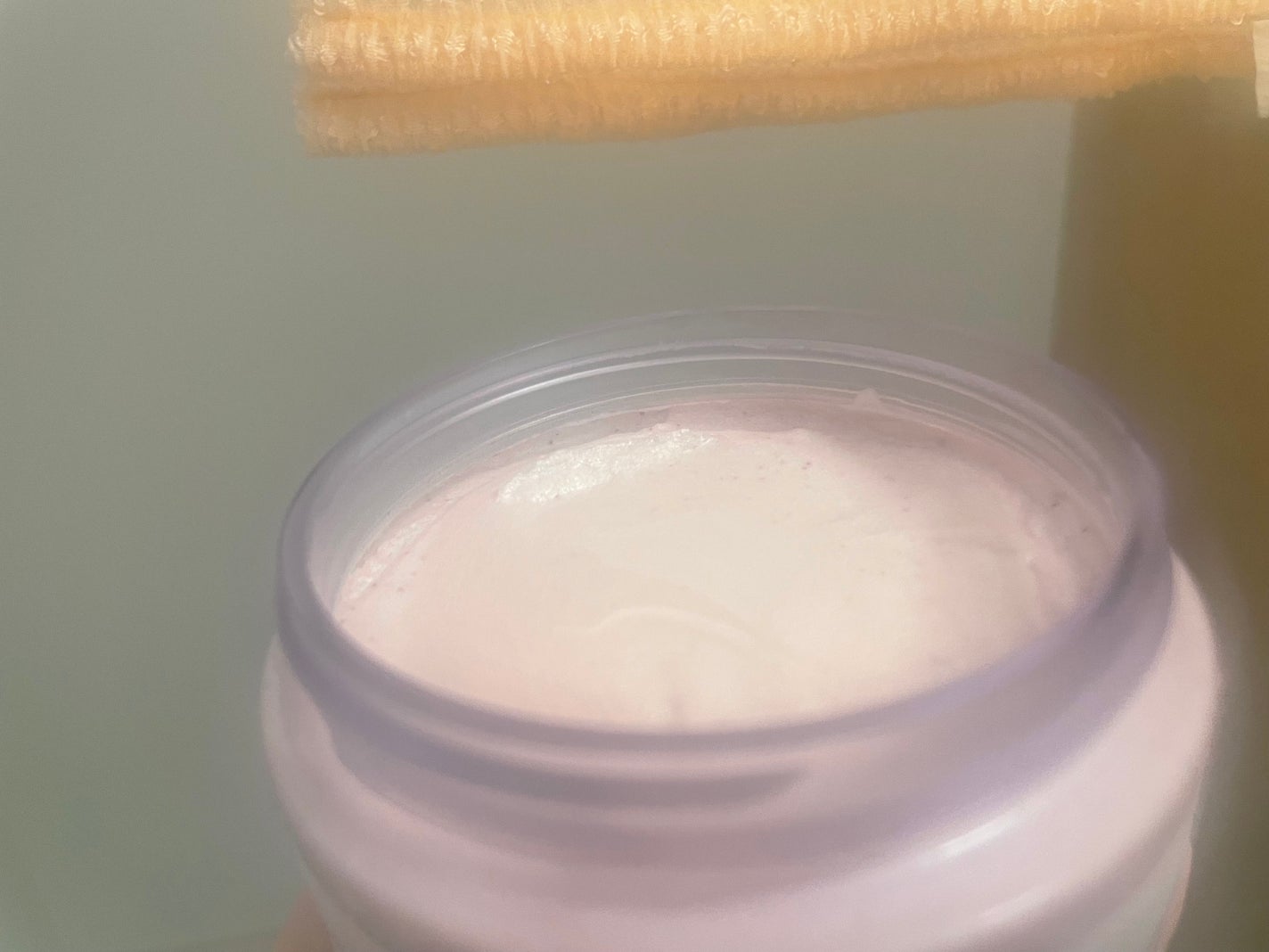 ダヴ ふわとろ クリーミースクラブ チェリー&アプリコットミルク/ダヴ/ボディスクラブを使ったクチコミ(1枚目)