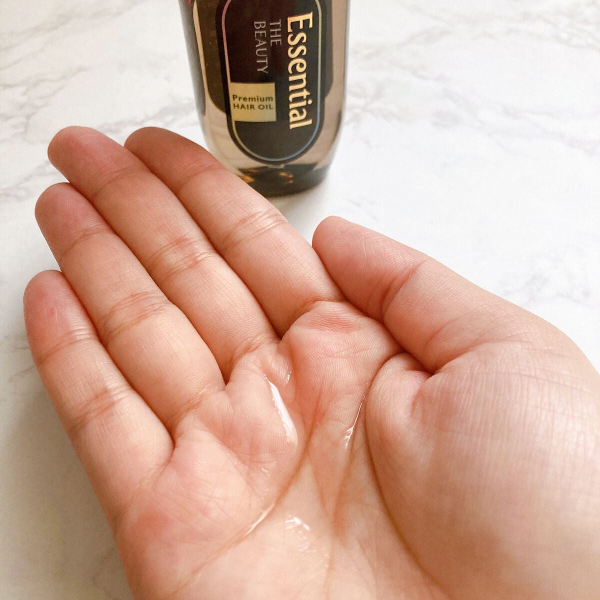 髪のキメ美容プレミアムヘアオイル/エッセンシャル/ヘアオイルを使ったクチコミ(2枚目)