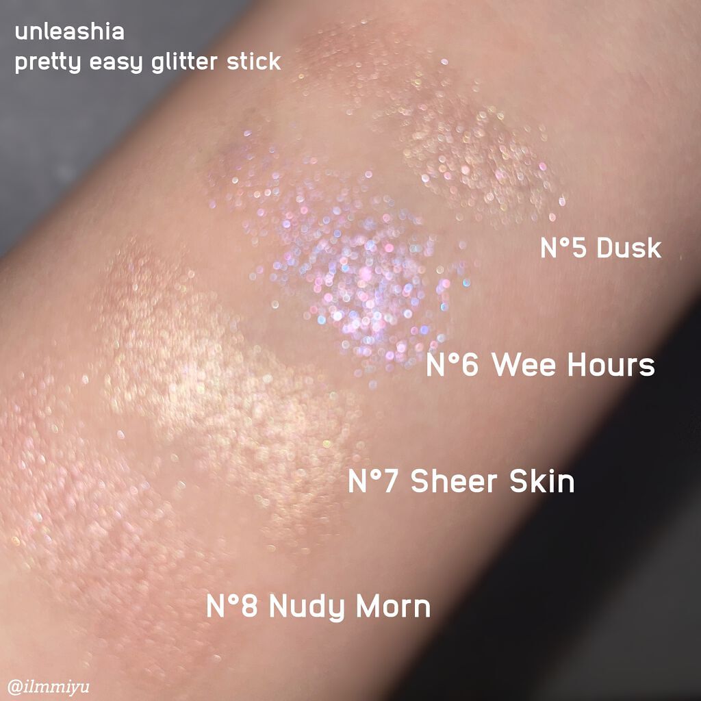 プリティー イージーグリッタースティック/unleashia/グリッターを使ったクチコミ（2枚目）