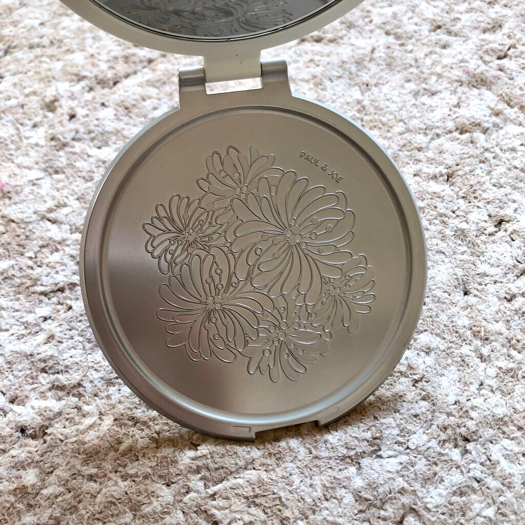 ビューティ ミラー/PAUL & JOE BEAUTE/その他化粧小物を使ったクチコミ(2枚目)