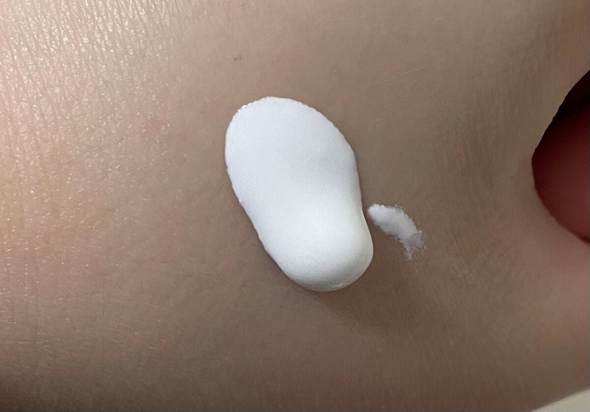 アクメディカ 薬用 UVミルク/ナリスアップ/日焼け止めミルクを使ったクチコミ(2枚目)