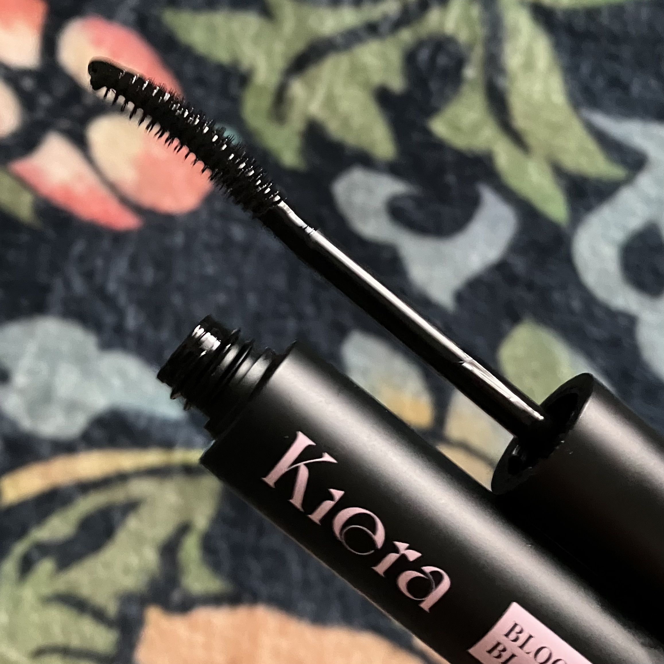 BLOOMING EYELASH まつげ美容液（ブラック） /KIERA/マスカラを使ったクチコミ（1枚目）