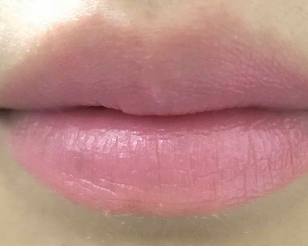 ラスティンググロスリップ/CEZANNE/口紅を使ったクチコミ（3枚目）