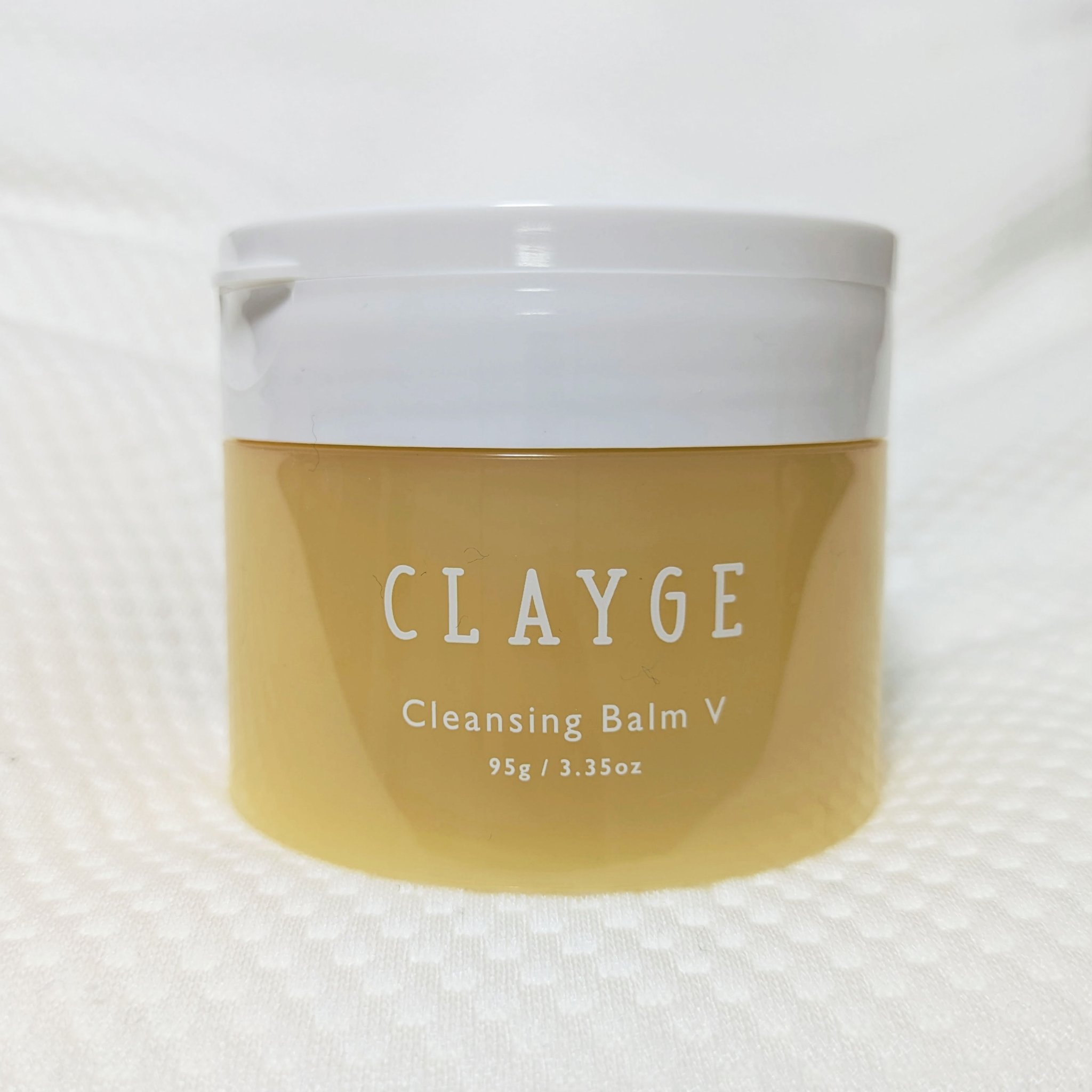 毛穴やニキビの悩みに！　ビタミンC配合のクレンジングバーム

【使った商品】
　クレージュ クレンジングバームV
【商品の特徴】
　·毛穴・透明感ケア
　·クレイ、ビタミンC配合
　·メイク落とし、洗顔、角質ケア、マッサージ、保湿美容パック