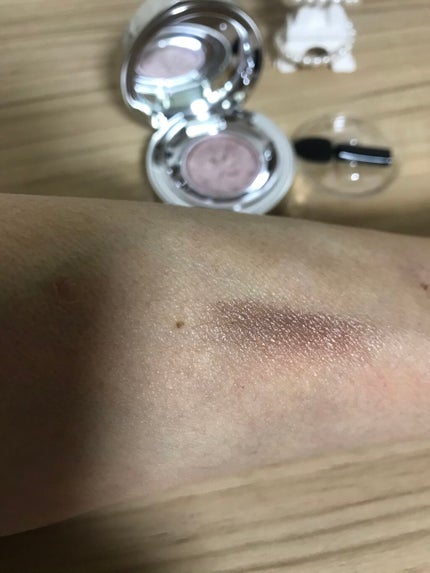 AQ アイシャドウ/DECORTÉ/単色アイシャドウを使ったクチコミ(2枚目)