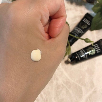 インテンシブ セラム ラディアンス プライマー/BOBBI BROWN/化粧下地を使ったクチコミ(2枚目)