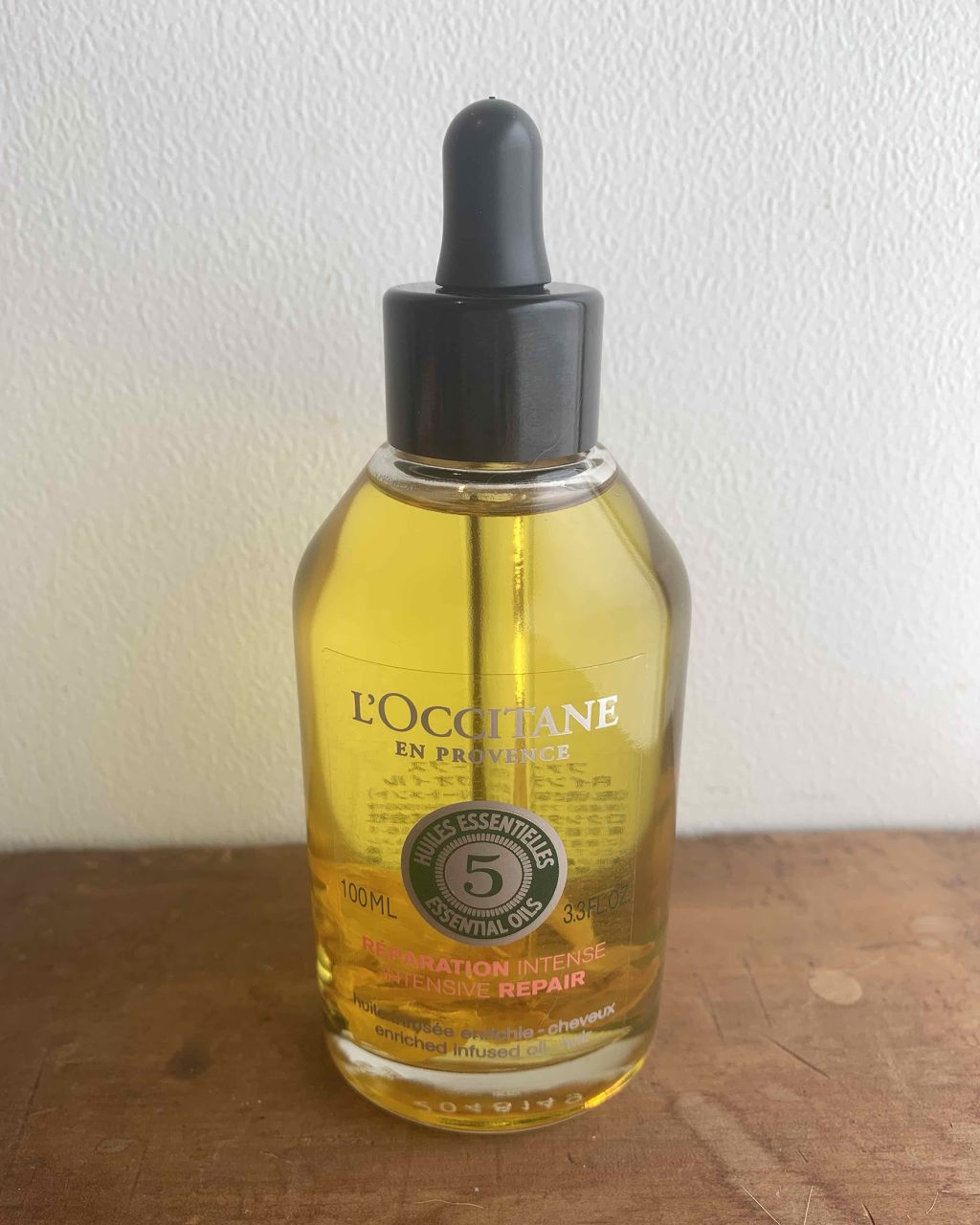 ファイブハーブス リペアリングインテンシヴオイル/L'OCCITANE/ヘアオイルを使ったクチコミ（1枚目）