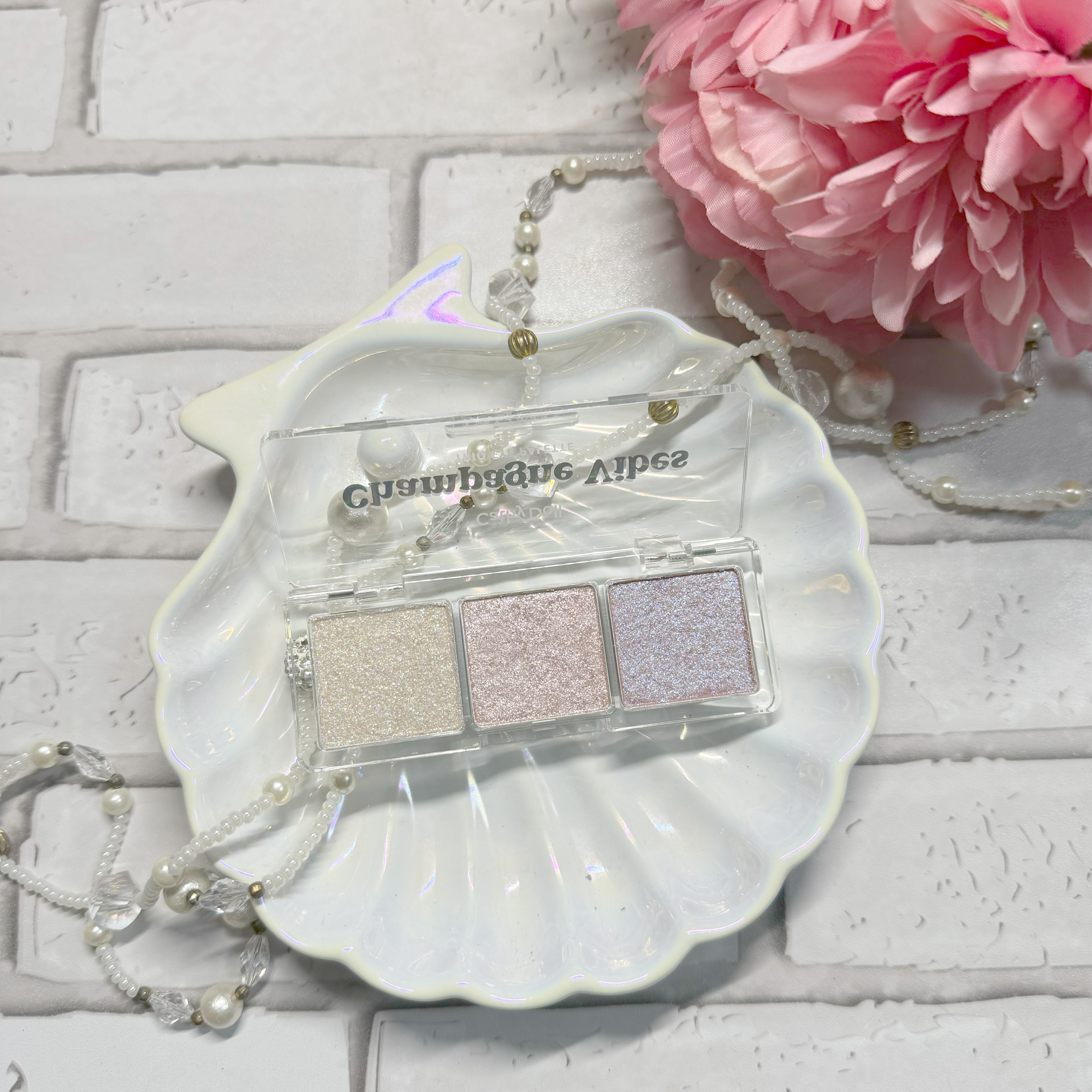 シアーアラウンド トリオ アイシャドウパレット 07 シャンパンバイブス/CathyDoll/アイシャドウパレットを使ったクチコミ（3枚目）