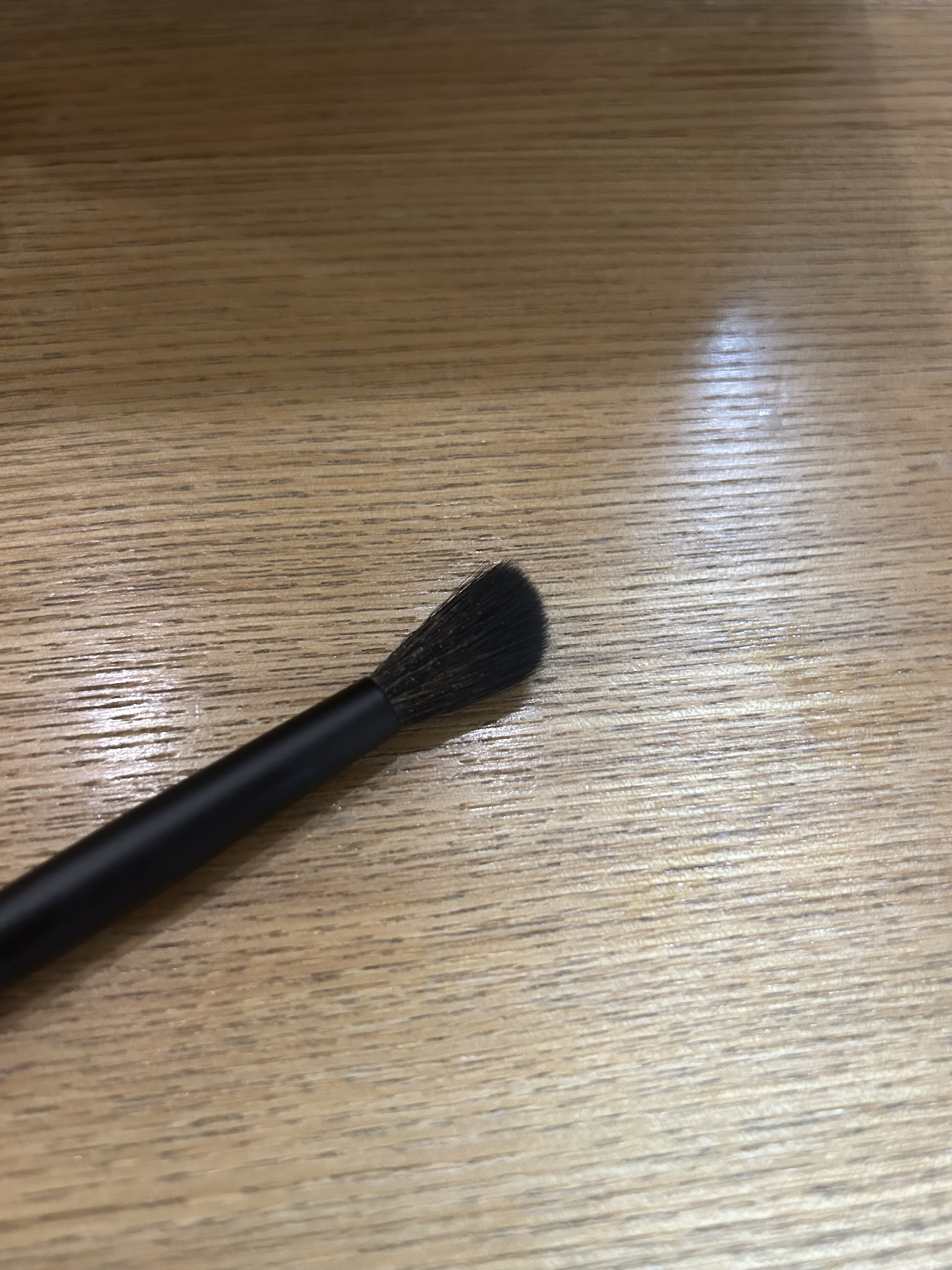 ラディアントクリーミーコンシーラーブラシ ♯10/NARS/メイクブラシを使ったクチコミ（2枚目）